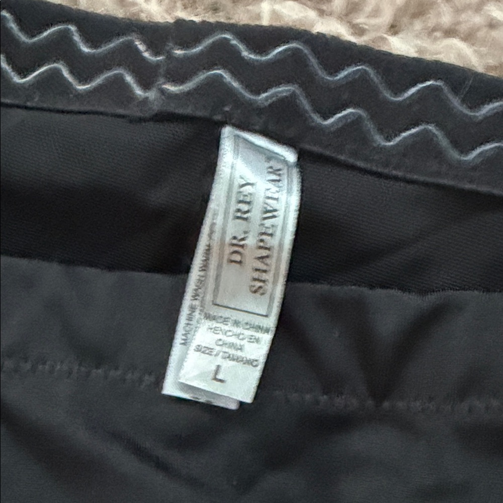 Shapewear High-Waist Black Shaping Briefs - L